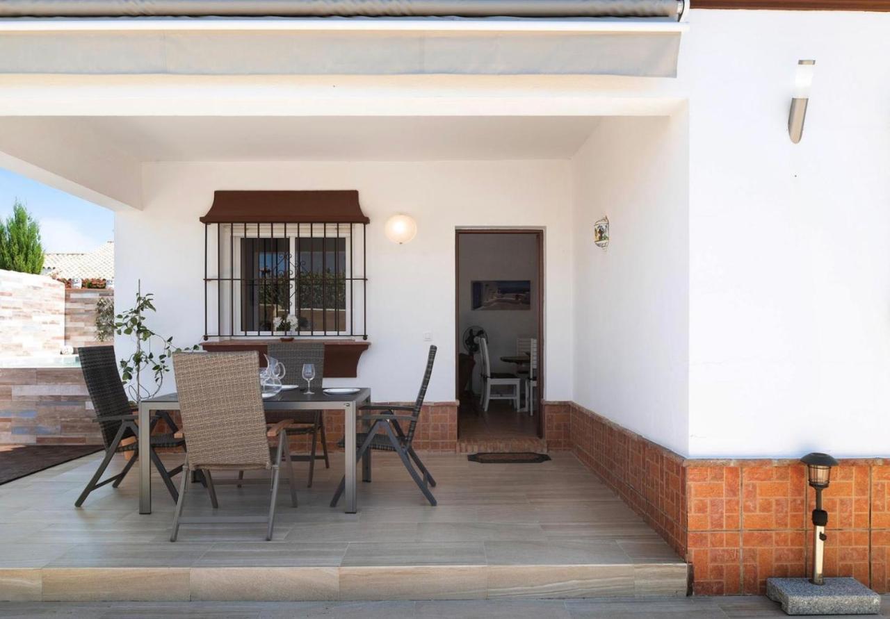 Villa Ebano โกนิล เด ลาฟรอนเตรา ภายนอก รูปภาพ